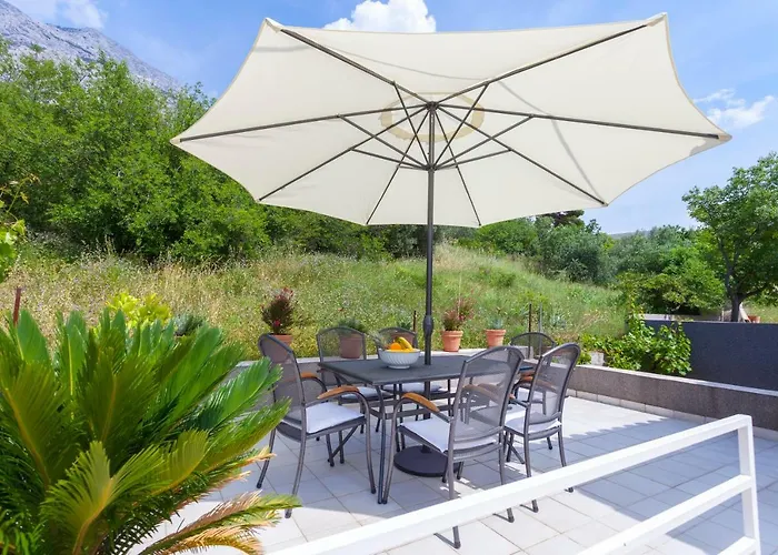 Ivan Ledic Affittacamere Brela